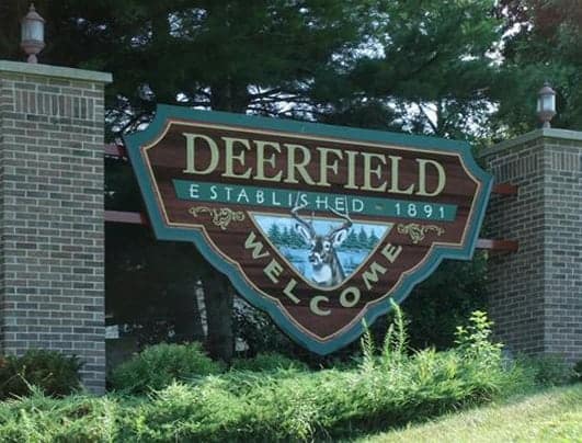 Cambridge WI Welcome Banner over Main St