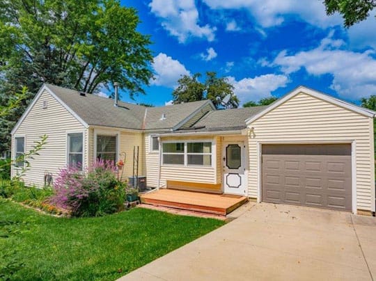 Sun Set Village 540 x 404 Typical home for sale in Sunset Village in Madison WI