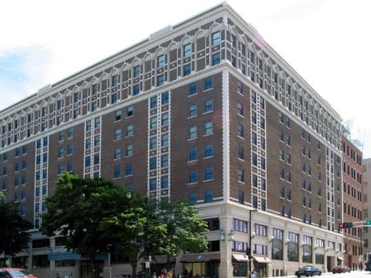 Cambridge WI Welcome Banner over Main St